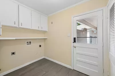 10018 Overbrook Lane, Houston, TX 77042 - Photo 14