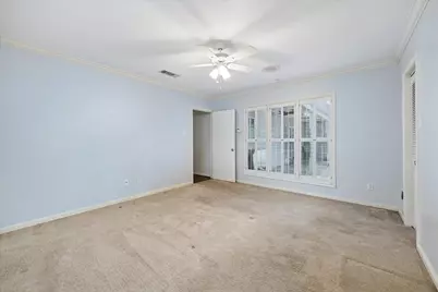 10018 Overbrook Lane, Houston, TX 77042 - Photo 10
