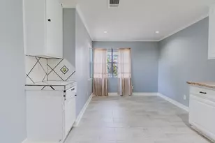 4218 E Terrace Creek Cir, Houston, TX 77014 - Photo 18