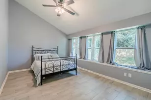 4218 E Terrace Creek Cir, Houston, TX 77014 - Photo 24