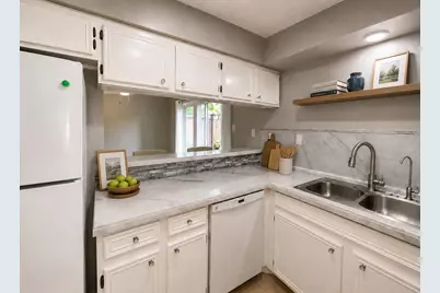 1528 Silverpines Road #528, Houston, TX 77062 - Photo 4
