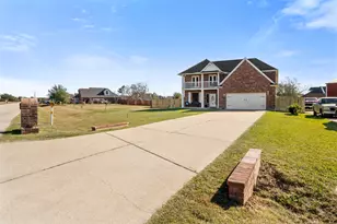 3226 Royal Palm Dr, Cove, TX 77523 - Photo 4