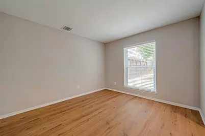 14736 Perthshire Road #F, Houston, TX 77079 - Photo 4