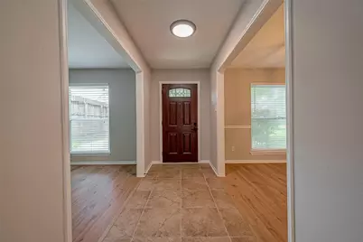 14736 Perthshire Road #F, Houston, TX 77079 - Photo 2