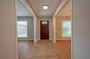 14736 Perthshire Rd, Houston, TX 77079 - Photo 2