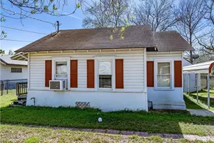 226 & 230 Thornton St, Gonzales, TX 78629 - Photo 14