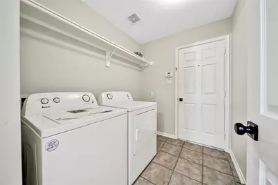 14526 Red Tailed Hawk Lane, Houston, TX 77044 - Photo 36