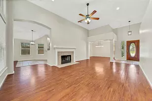 14526 Red Tailed Hawk Ln, Houston, TX 77044 - Photo 10