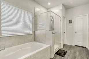 20036 Wade Hampton Dr, Cleveland, TX 77327 - Photo 18