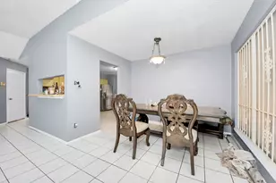 2638 S Camden Pkwy, Houston, TX 77067 - Photo 12