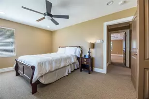 845 Holly Ridge Dr, Houston, TX 77024 - Photo 6