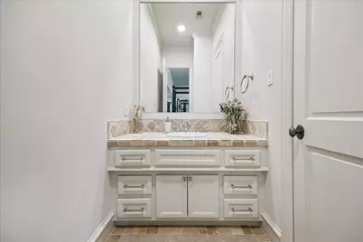 1020 River Glynn Drive, Houston, TX 77063 - Photo 36
