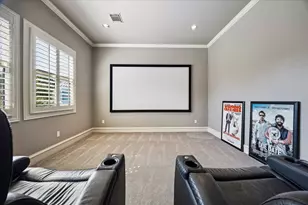1020 River Glynn Dr, Houston, TX 77063 - Photo 30