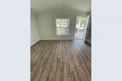 908 N Colorado Street, Edna, TX 77957 - Photo 12