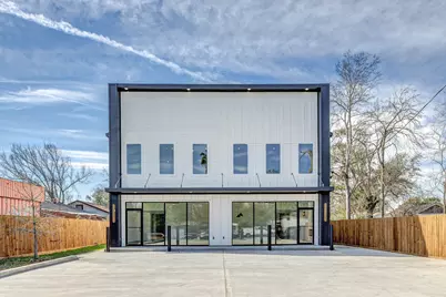 704 S 1st Street #B2, Conroe, TX 77301 - Photo 16