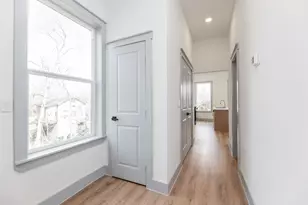 704 S 1st St, Conroe, TX 77301 - Photo 12