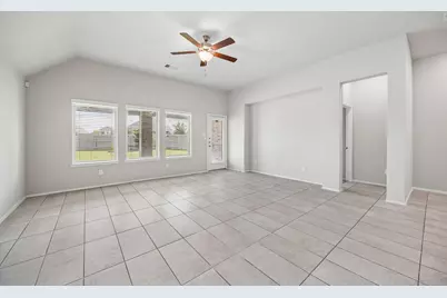 4731 Crest Hill Dr, Manvel, TX 77578 - Photo 6