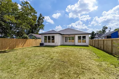 3219 King Street, Houston, TX 77026 - Photo 32