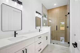 3219 King St, Houston, TX 77026 - Photo 18