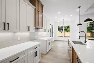 3219 King St, Houston, TX 77026 - Photo 12