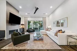207 Birdsall St, Houston, TX 77007 - Photo 2