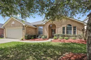 619 Castle Cove Ln, League City, TX 77573 - Photo 1