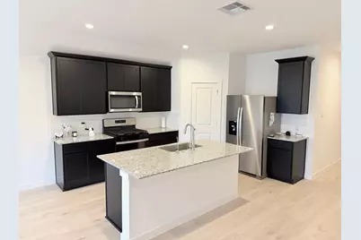 5111 Hunters Trail, Fresno, TX 77545 - Photo 4