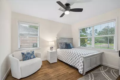 10322 Shadow Wood Drive, Houston, TX 77043 - Photo 16