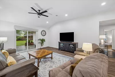 10322 Shadow Wood Drive, Houston, TX 77043 - Photo 14