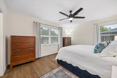 10322 Shadow Wood Drive, Houston, TX 77043 - Photo 20