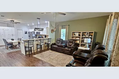 201 Smith Street, Columbus, TX 78934 - Photo 2