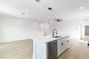 4114 Castor St, Houston, TX 77022 - Photo 6