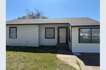 815 17th Avenue N, Texas City, TX 77590 - Photo 1
