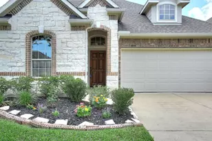 2203 Summit Pass Ln, League City, TX 77573 - Photo 4