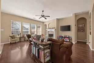 2203 Summit Pass Ln, League City, TX 77573 - Photo 10