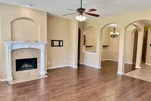 2203 Summit Pass Ln, League City, TX 77573 - Photo 8