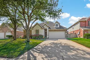 2203 Summit Pass Ln, League City, TX 77573 - Photo 4