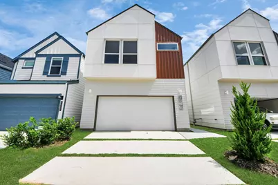 13104 Moncloa Drive, Houston, TX 77047 - Photo 1