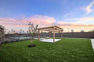 3061 Hicks St, Houston, TX 77007 - Photo 18