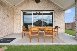 1800 Mesquite Trl, Dayton, TX 77535 - Photo 22