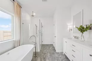 1800 Mesquite Trl, Dayton, TX 77535 - Photo 12