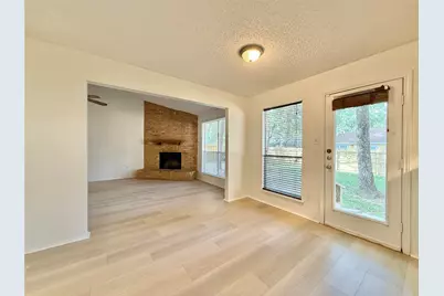 6 Maywind Court, The Woodlands, TX 77381 - Photo 12
