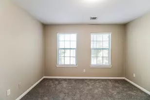 4935 N Cancun Dr, Houston, TX 77045 - Photo 14