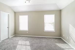 4935 N Cancun Dr, Houston, TX 77045 - Photo 10