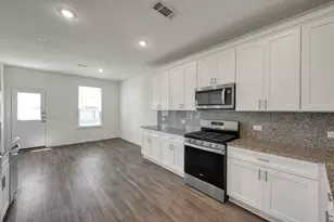 7314 Madison Cmns Ln, Houston, TX 77075 - Photo 12