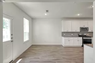 7314 Madison Cmns Ln, Houston, TX 77075 - Photo 8
