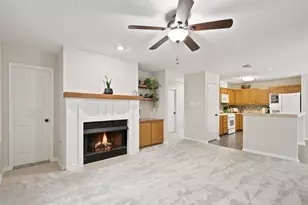 247 Sandpebble Dr, The Woodlands, TX 77381 - Photo 14