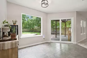 247 Sandpebble Dr, The Woodlands, TX 77381 - Photo 24