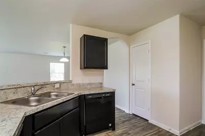 10002 Pia Drive, Houston, TX 77044 - Photo 4