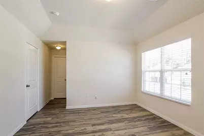 10002 Pia Drive, Houston, TX 77044 - Photo 8